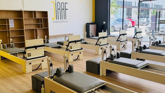 Imagen 2 de la galería del partner JIRAF Authentic Pilates Vía Providencia