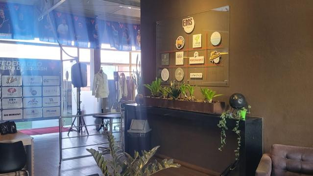 Imagem 3 da galeria do parceiro Escola Mineira de Squash