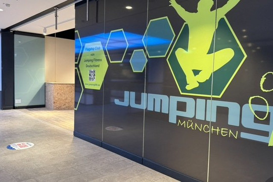 Bild 2 von Jumping 089 Partnergalerie