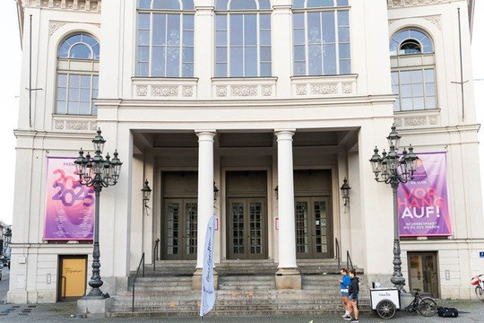 Bild 1 von Open Gym Munich - Outdoor Bootcamp - Gärtnerplatz Partnergalerie