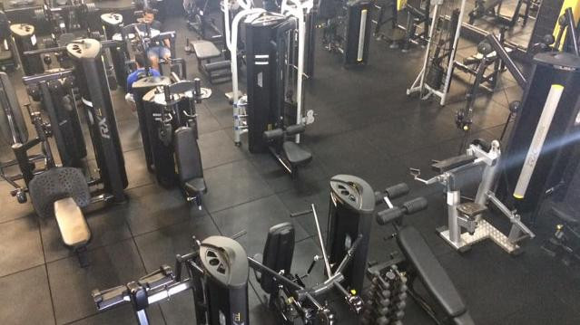 Imagem 1 da galeria do parceiro Academia Muscle Training - Unidade Umuarama