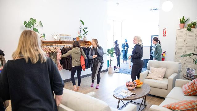 Image 2 from Hola Yoga partner gallery