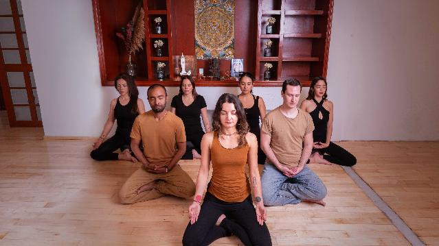 Imagen 1 de la galería del partner AIRE centro de yoga y meditación