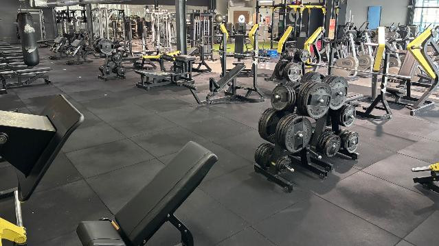 Imagen 1 de la galería del partner VivaGym Mollet del Vallés