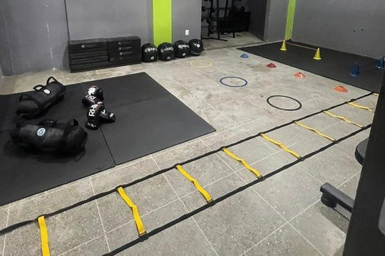 Imagem 1 da galeria do parceiro boxing Trainer tãs