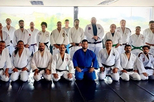 Imagem 2 da galeria do parceiro C.T. RAPOSO JIU JITSU