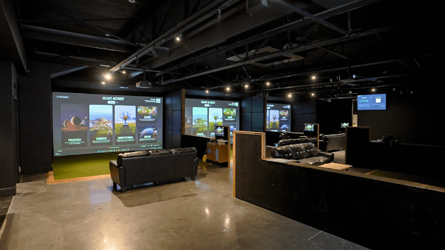Image 2 from 6ix Iron Indoor Golf Yorkville partner gallery