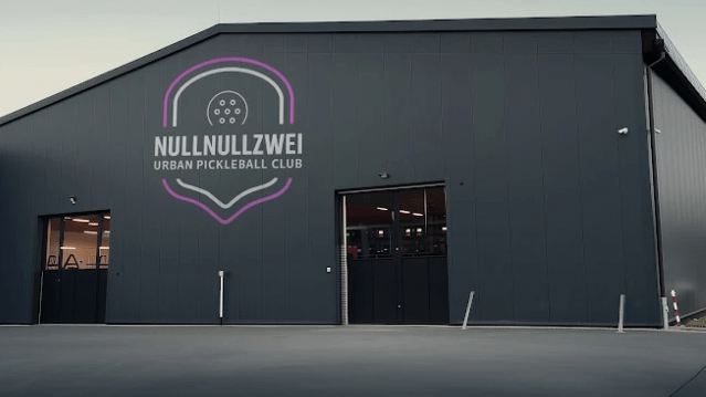 Bild 2 von NullNullZwei - Urban Pickleball Club Partnergalerie