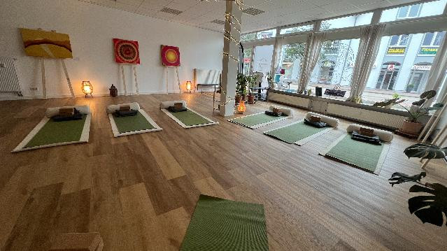 Bild 1 von Die Yogastube Springe Partnergalerie