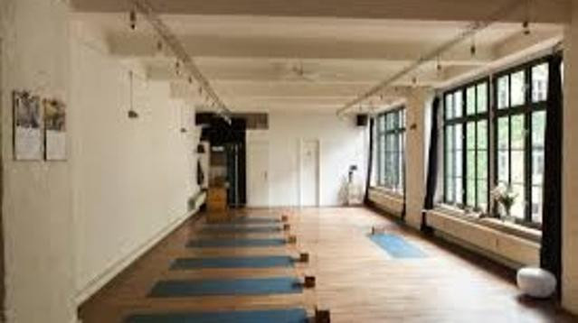 Bild 3 von Yellow Yoga - Studio Sonne Partnergalerie