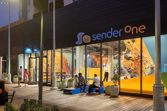 Image 2 from Sender One Climbing - Playa Vista partner gallery