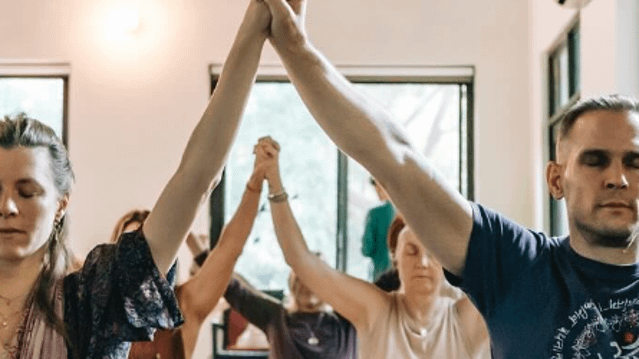 Bild 1 von Janina Erlacher Yoga x Amari Bar Partnergalerie