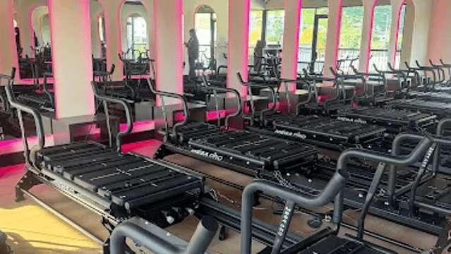 Image 1 from Glow Lagree partner gallery