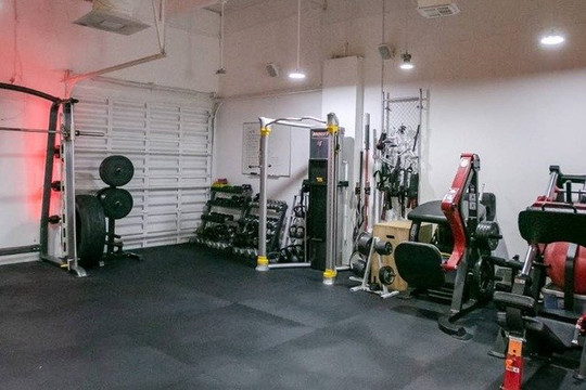 Image 1 from EL BOX partner gallery