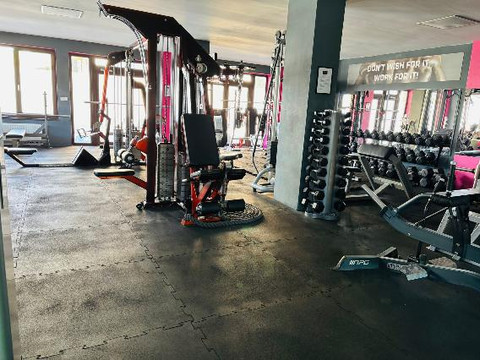 Imaginea 1 din Nauty Fitness galeria partenerului