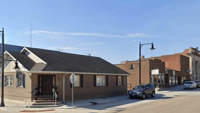 Image 2 from Moonbird Yoga Breese partner gallery