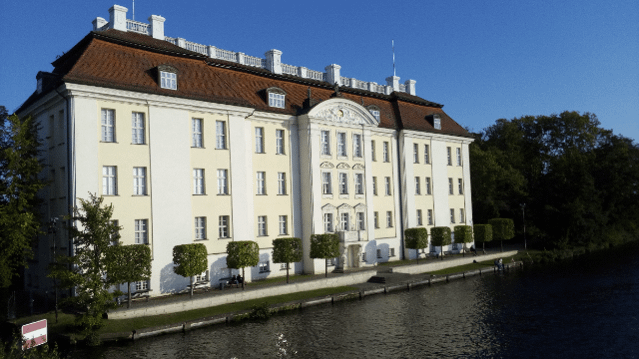 Bild 3 von LaufMamaLauf Berlin - Schlosspark Köpenick Partnergalerie