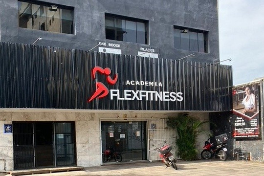 Imagem 2 da galeria do parceiro Academia FlexFitness