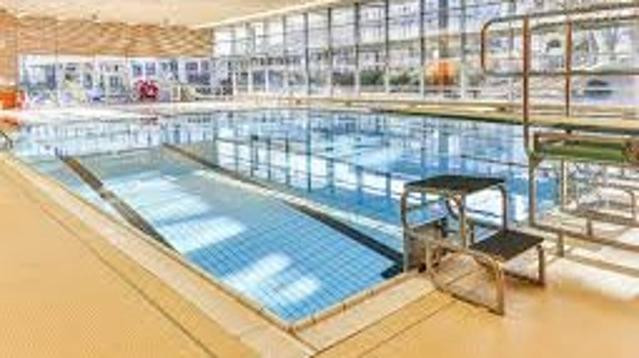 Bild 1 von Hallenbad Grötzingen Partnergalerie