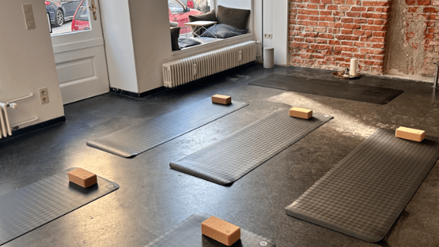 Bild 1 von AM Yoga X Studio Café Partnergalerie