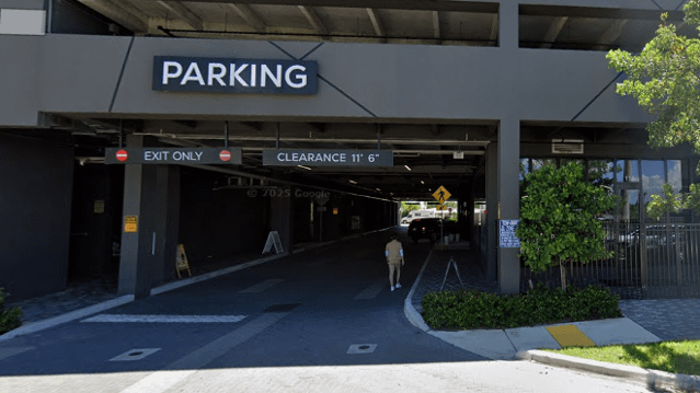 Image 2 from 54D Hallandale partner gallery