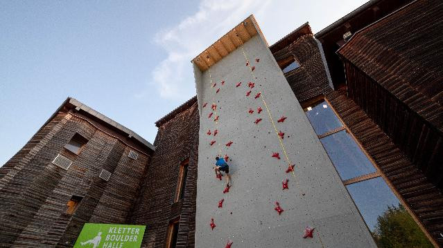 Bild 2 von Kletter- und Boulderhalle Rosenheim Partnergalerie