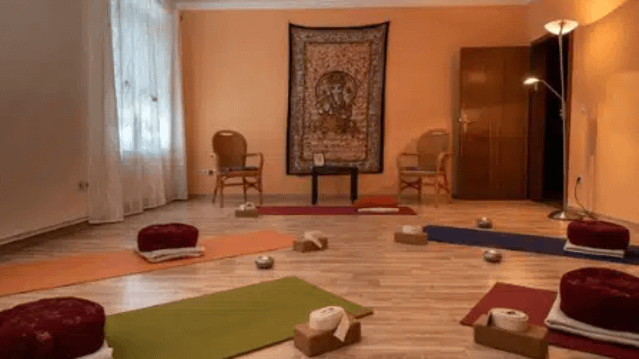 Bild 1 von Hatha Yoga Dresden in der Zenloft Dresden Striesen Partnergalerie