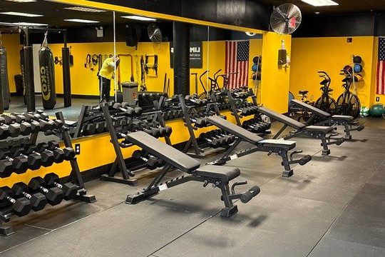 Image 3 from CKO Kickboxing Tottenville partner gallery