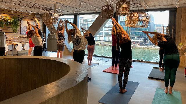 Bild 2 von Yogilates Mobility & Core Partnergalerie