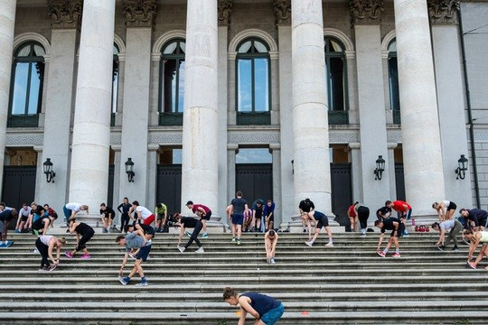 Bild 2 von Open Gym Munich - Outdoor Bootcamp Staatsoper Partnergalerie