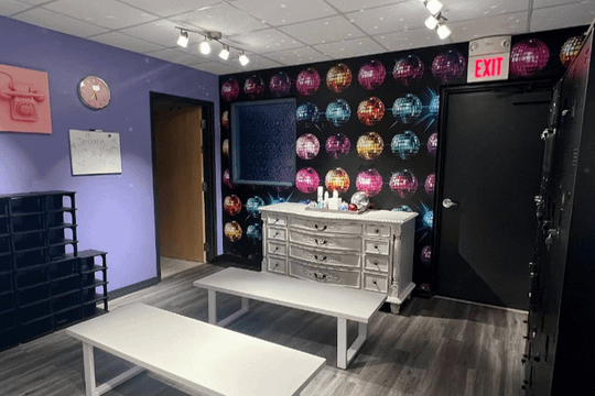 Image 3 from Sit and Spin Studio partner gallery