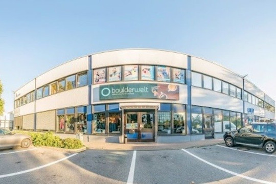 Bild 2 von Boulderwelt Regensburg Partnergalerie