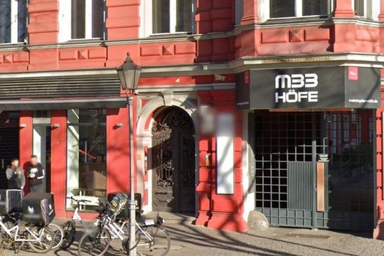 Bild 2 von Sunyoga Kreuzberg Partnergalerie