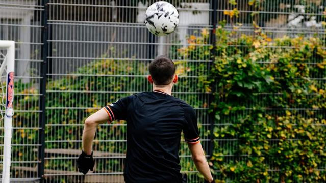 Image 2 from Hollow Rocks - Canary Wharf (In2Sports) partner gallery