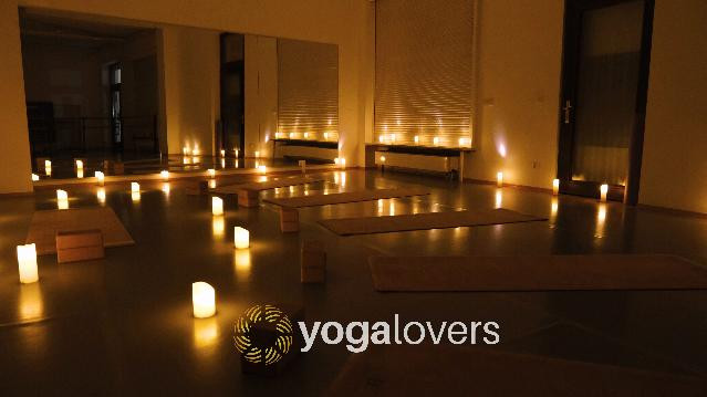 Bild 1 von Yogalovers - Einraum Studio Partnergalerie