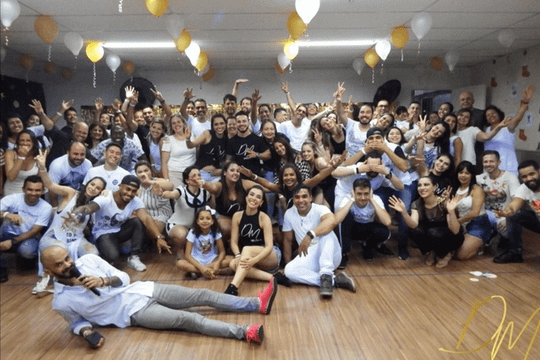 Imagem 1 da galeria do parceiro Dance Move