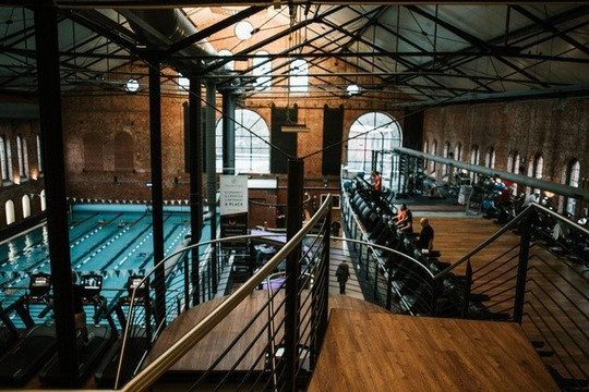 Bild 1 von Holmes Place Hamburg Bahrenfeld Partnergalerie