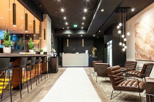 Bild 1 von Holmes Place Düsseldorf Königsallee Partnergalerie