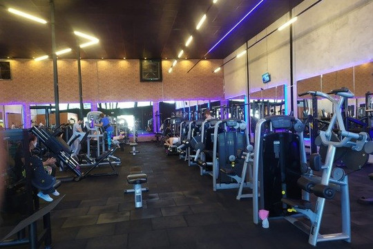 Imagem 3 da galeria do parceiro Twenty one - Company