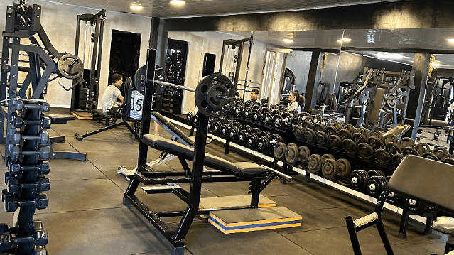 Imagem 3 da galeria do parceiro Academia Top Gym