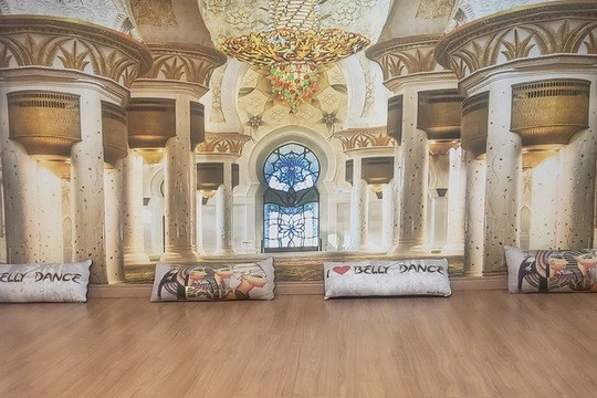 Imagem 1 da galeria do parceiro Oriental-Árabe - Crys Franchi