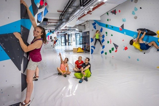 Bild 1 von Boulderwelt Karlsruhe Partnergalerie