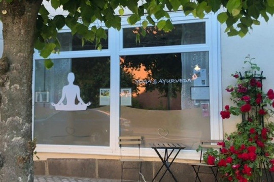 Bild 2 von Herzraum Yoga Partnergalerie
