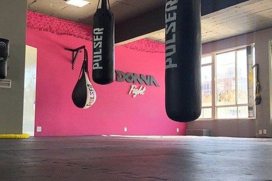 Imagem 1 da galeria do parceiro Escola de Muay Thai Feminina - Donna Fight