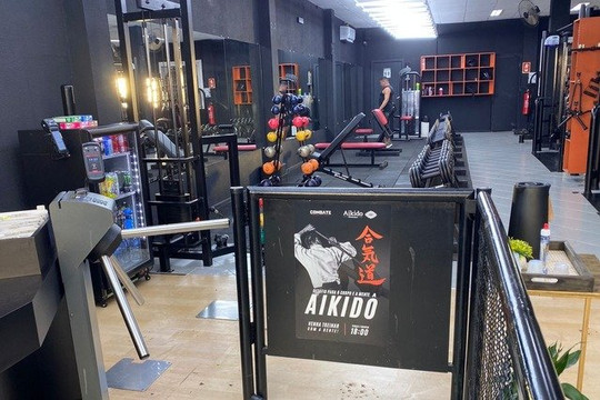 Imagem 1 da galeria do parceiro Combate Academia e Luta