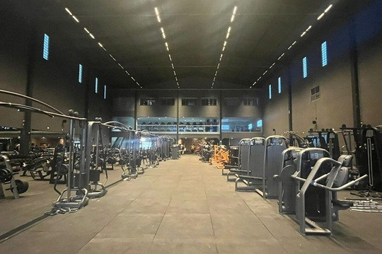 Imagem 1 da galeria do parceiro IRON KINGDOM