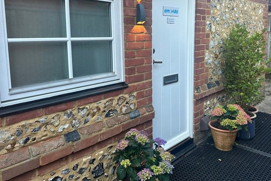 Image 2 from Amovida partner gallery