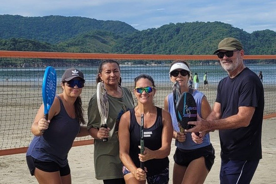 Imagem 3 da galeria do parceiro Rosana Junot Beach Tennis Posto 7