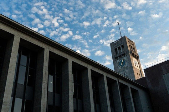 Bild 1 von Open Gym Munich - Outdoor Bootcamp Deutsches Museum Partnergalerie
