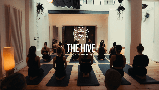 Bild 2 von THE HIVE yoga. community Partnergalerie